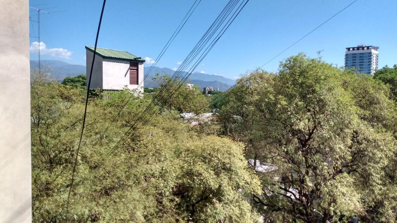 Ferienwohnung Acogedor Departamento Frente Al Parque Civico Mendoza Exterior foto